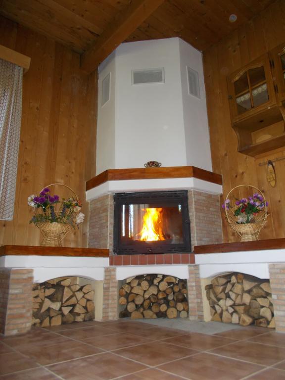 Casa Lacramioara Сымбэта-де-Сус Экстерьер фото